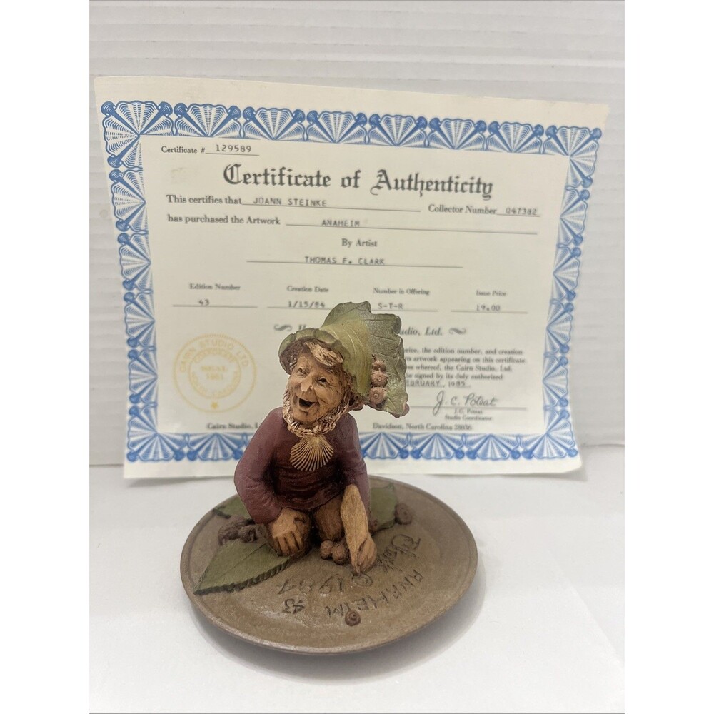 Tom Clark Gnome Figurine Signed Sculpture Cairn Coin 1985 Anaheim #43 COI